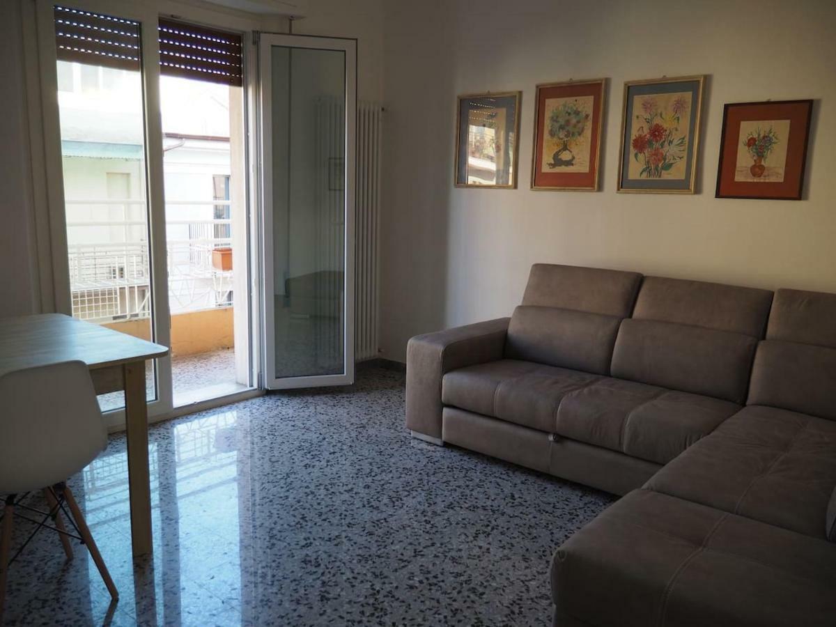 Casa Chiara Apartment San Benedetto del Tronto Exterior photo